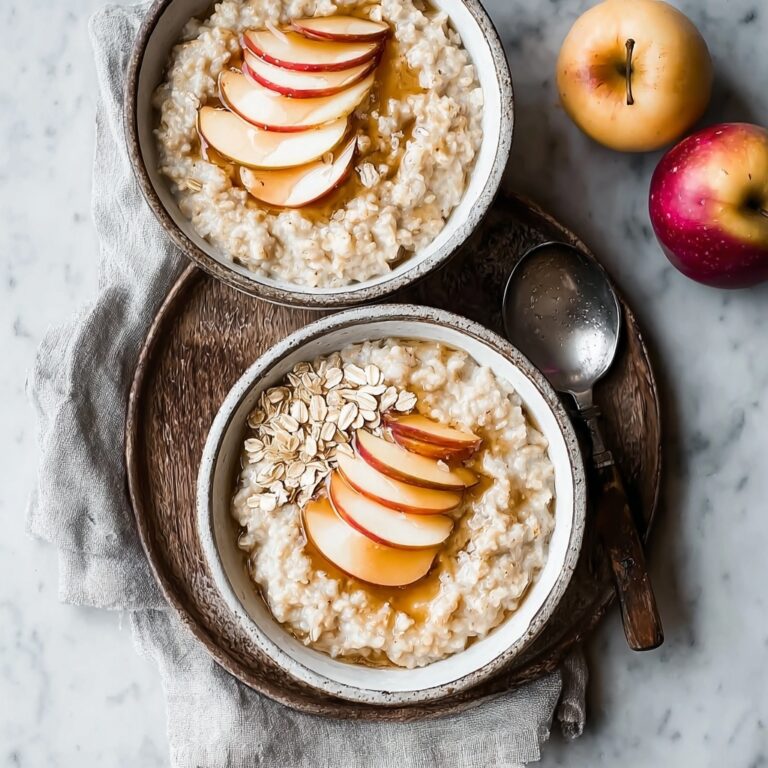 Caramel Apple Oatmeal: A Cozy Fall Breakfast Recipe